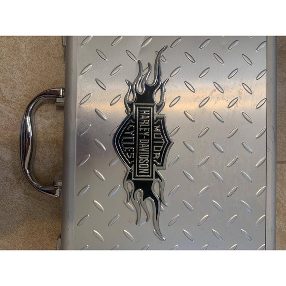 Vintage Harley-Davidson Backgammon Set Metal Diamond Plate Case - Picture 4 of 5